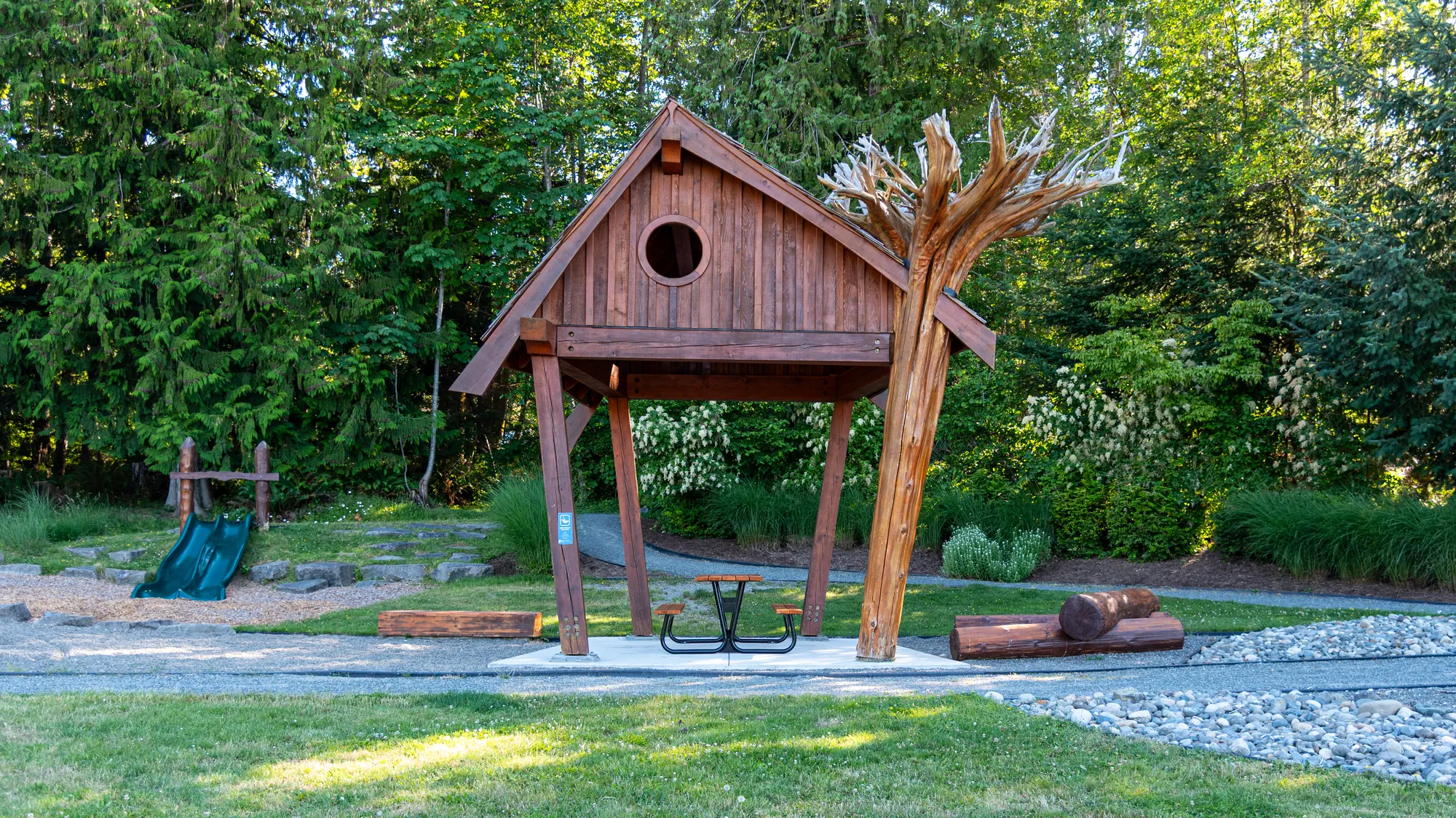 Wishbone Pipeline Picnic Table in Bowser BC