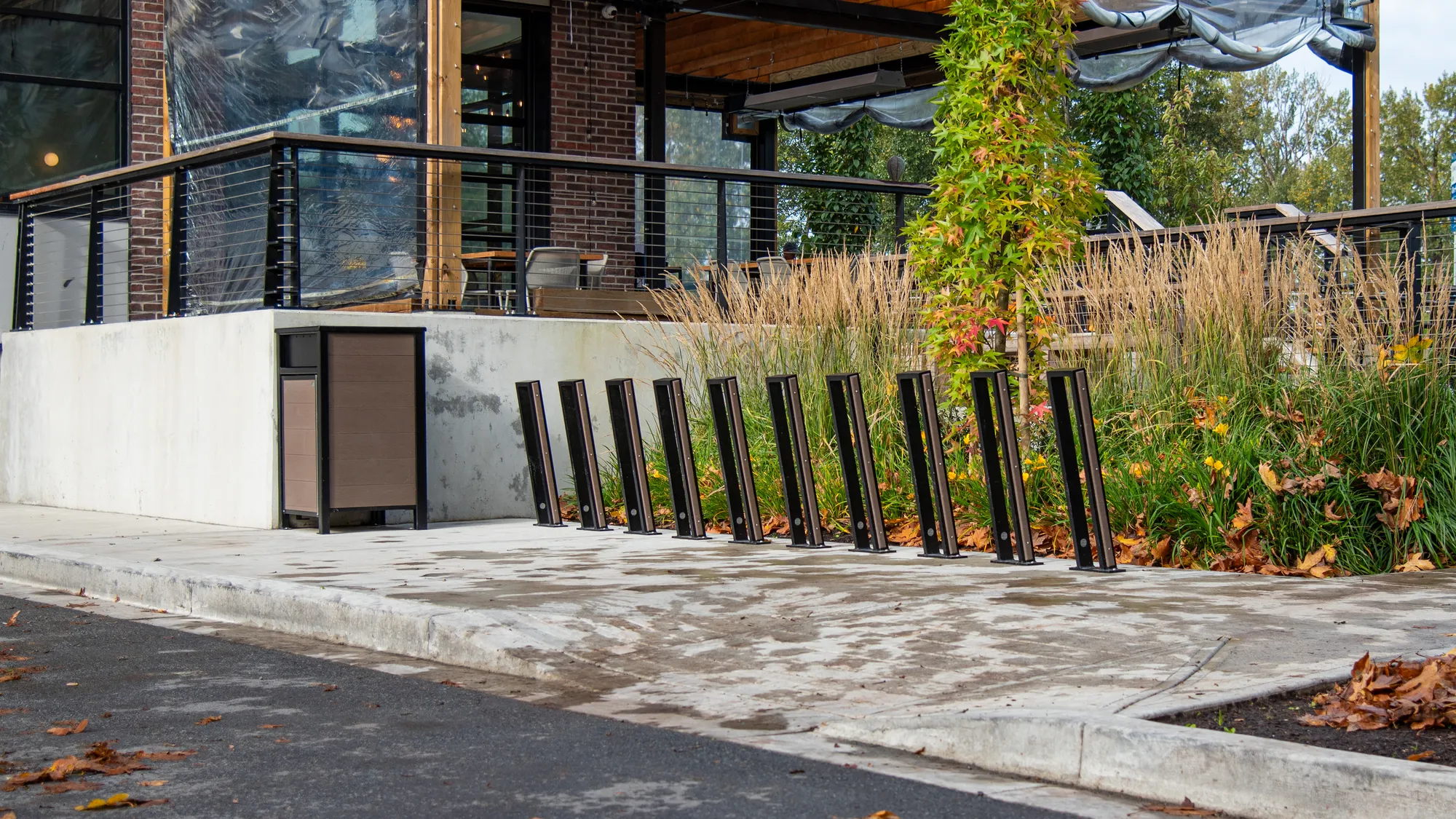 Wishbone Urban Form 2 Space Commercial Bicycle Racks in Chilliwa