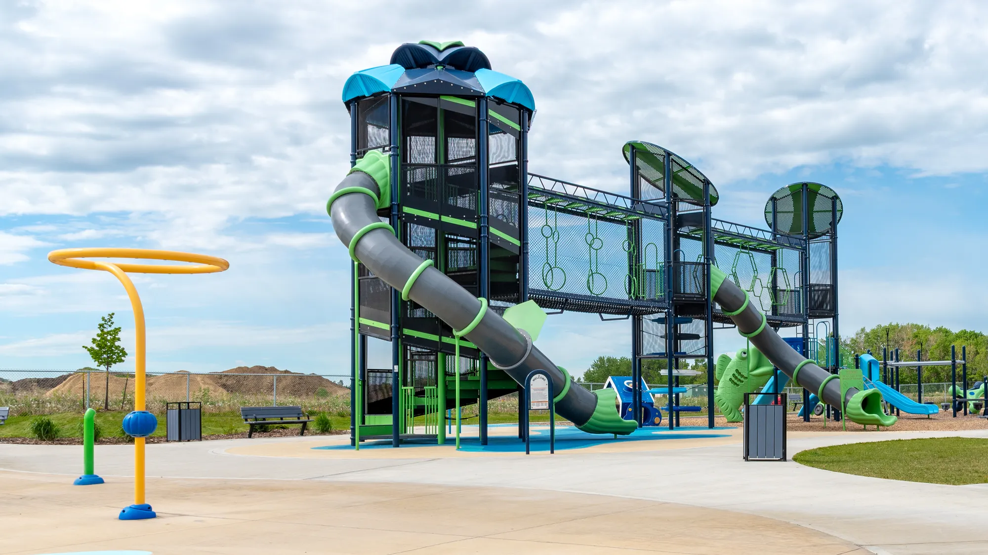 Wishbone Skyline Waste Receptacles at the Co-operators Play Zone