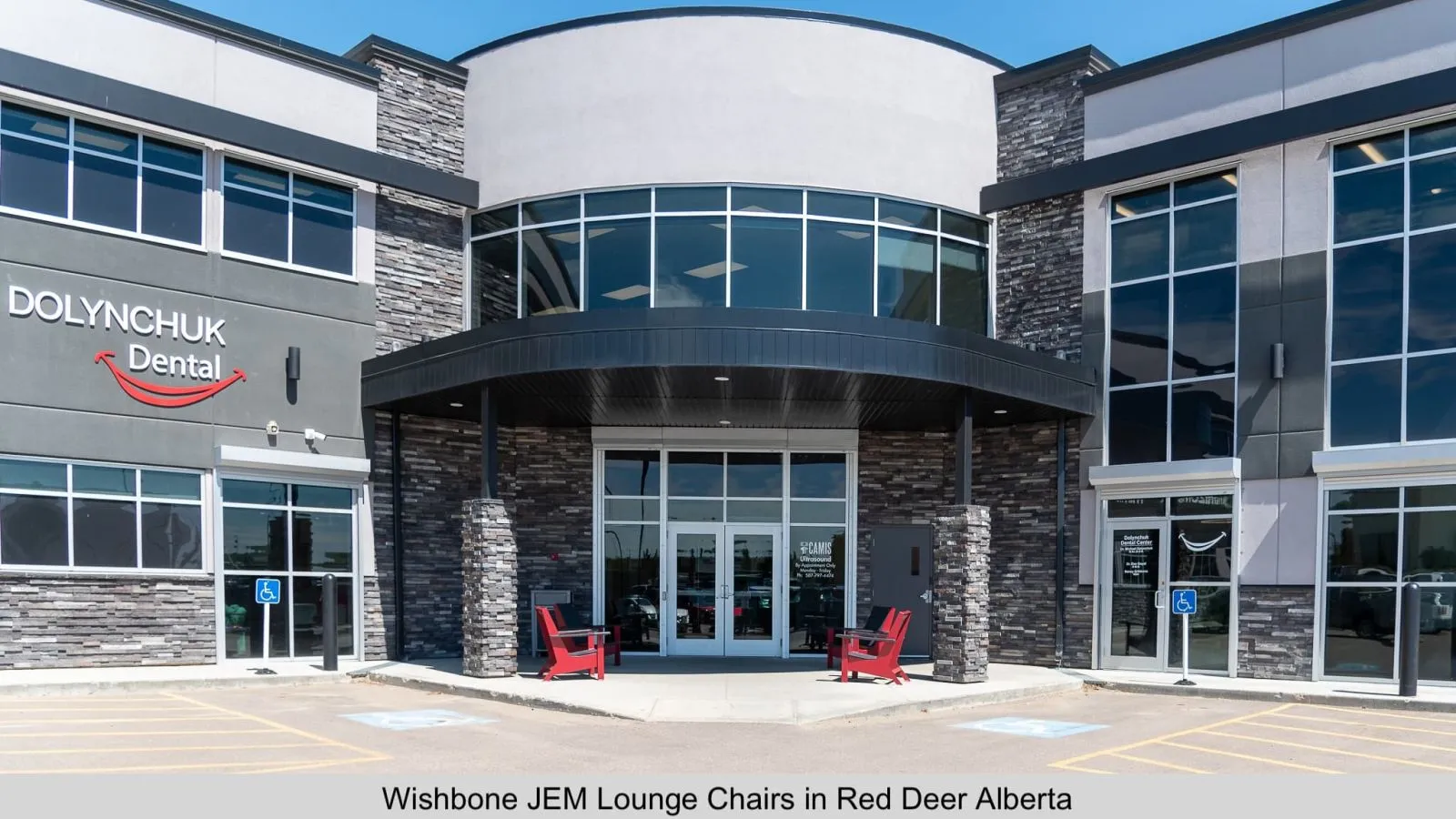 Two JEM Lounge Chairs provide seating outside Dolynchuk Dental in Red Deer, Alberta. The chairs feature recycled plastic lumber and powder-coated metal frames.