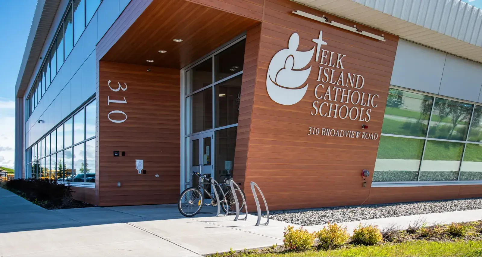 Bike racks provide convenient parking at Elk Island Catholic Schools in Sherwood Park, Alberta. These durable racks encourage cycling and support an active lifestyle for students and staff.