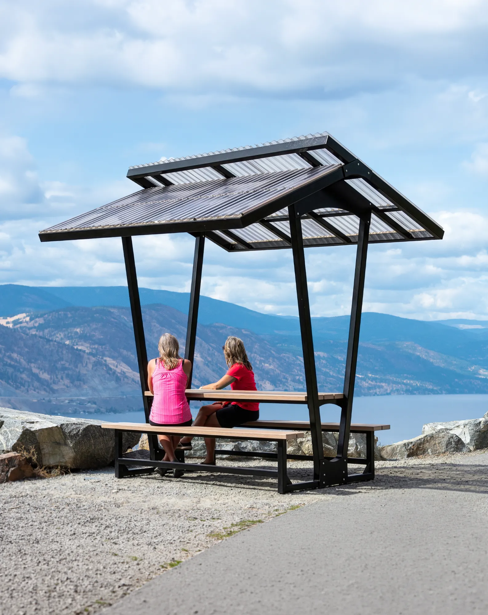 RutherfordCoveredTable_Installation6