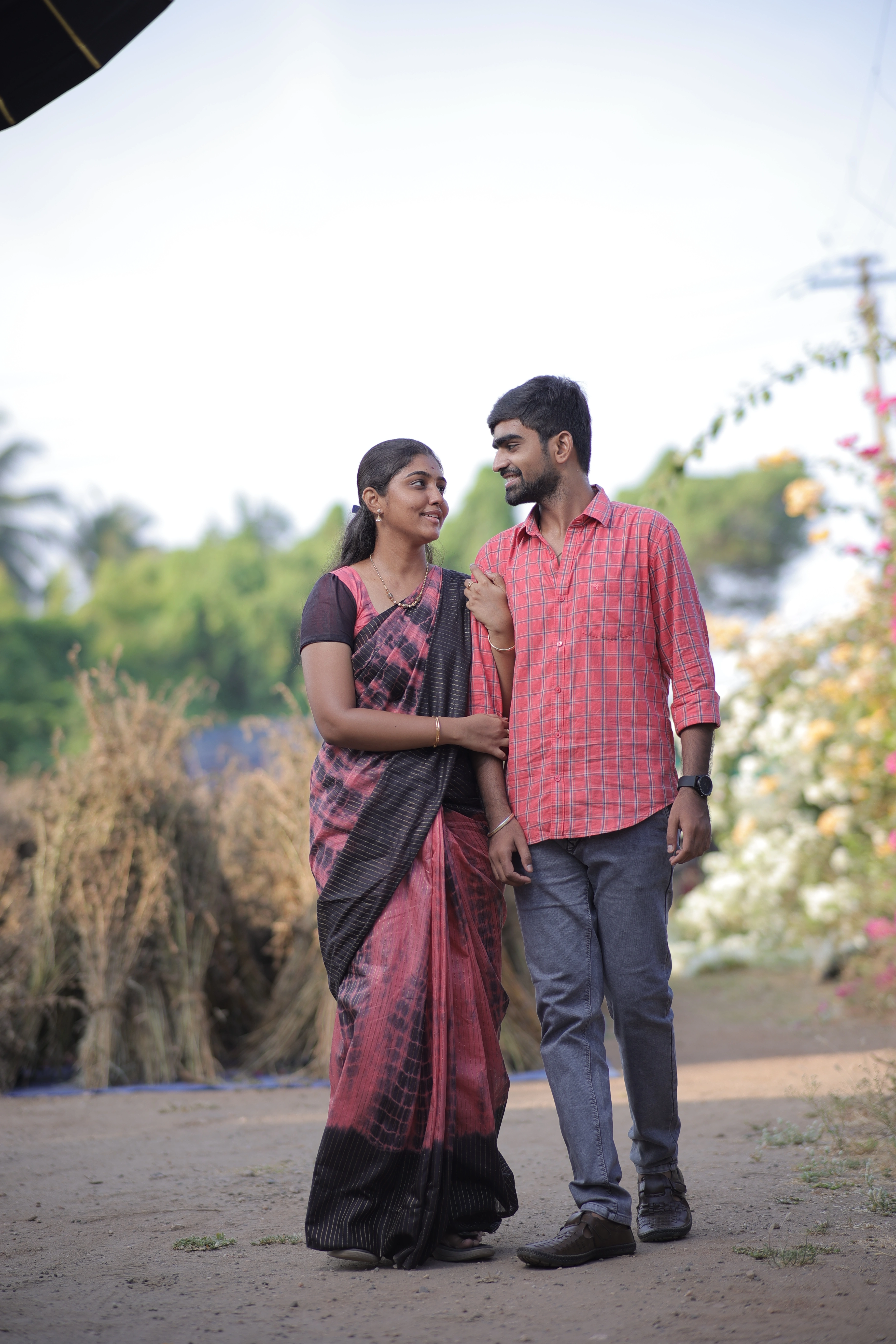 Raj & Nivetha photo