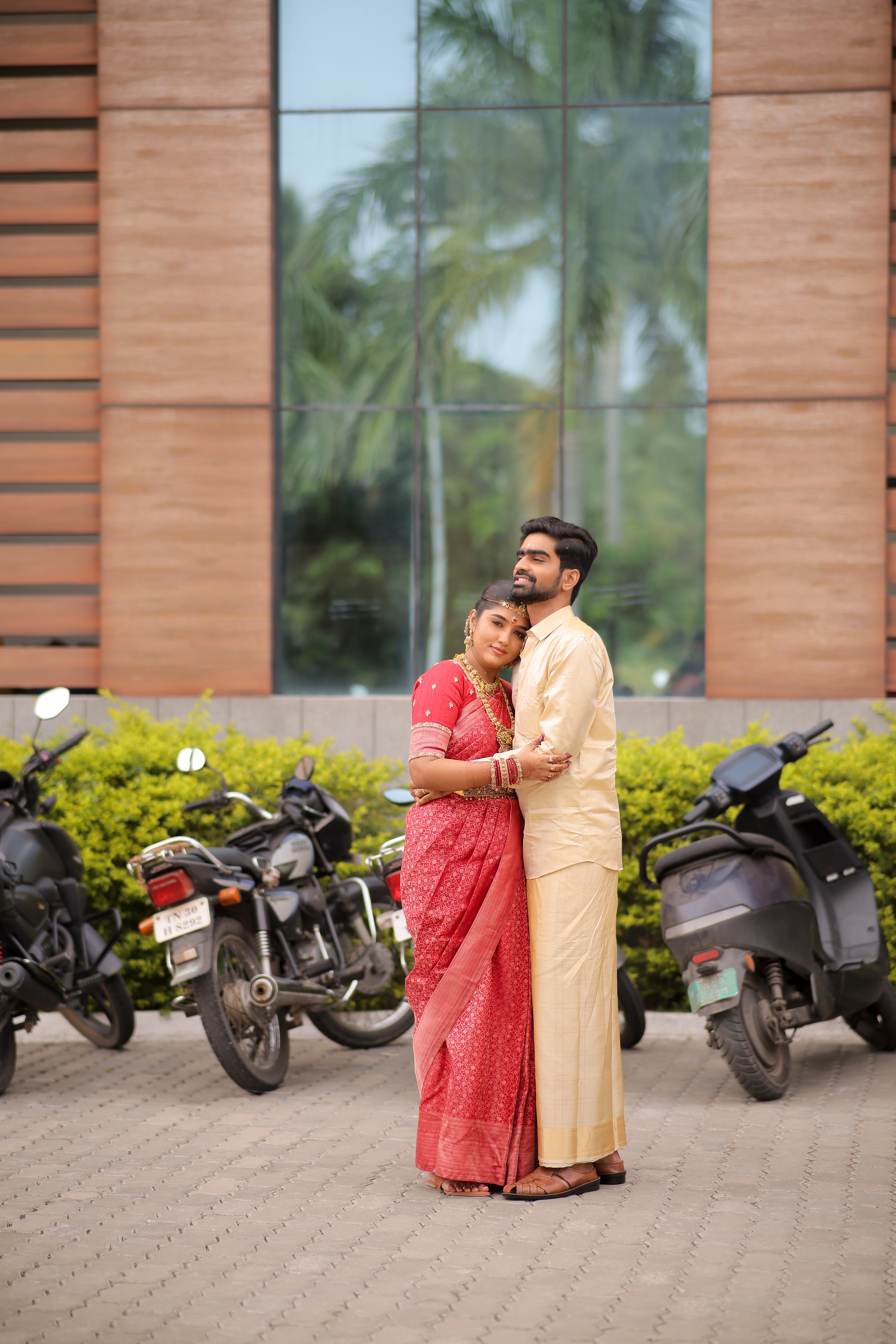 Raj & Nivetha photo