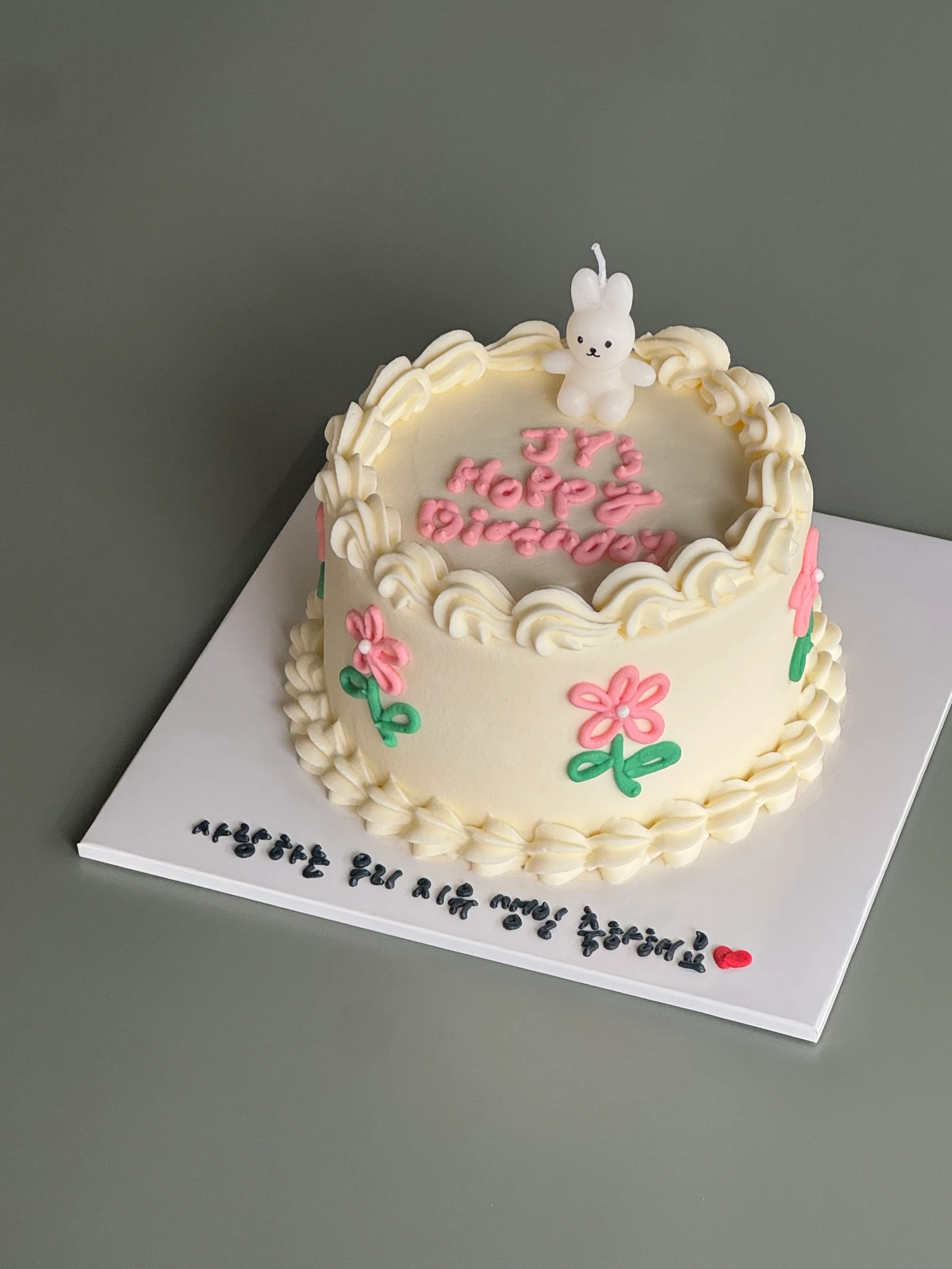 Bunny Blossom Cake 케이크 2번째 사진