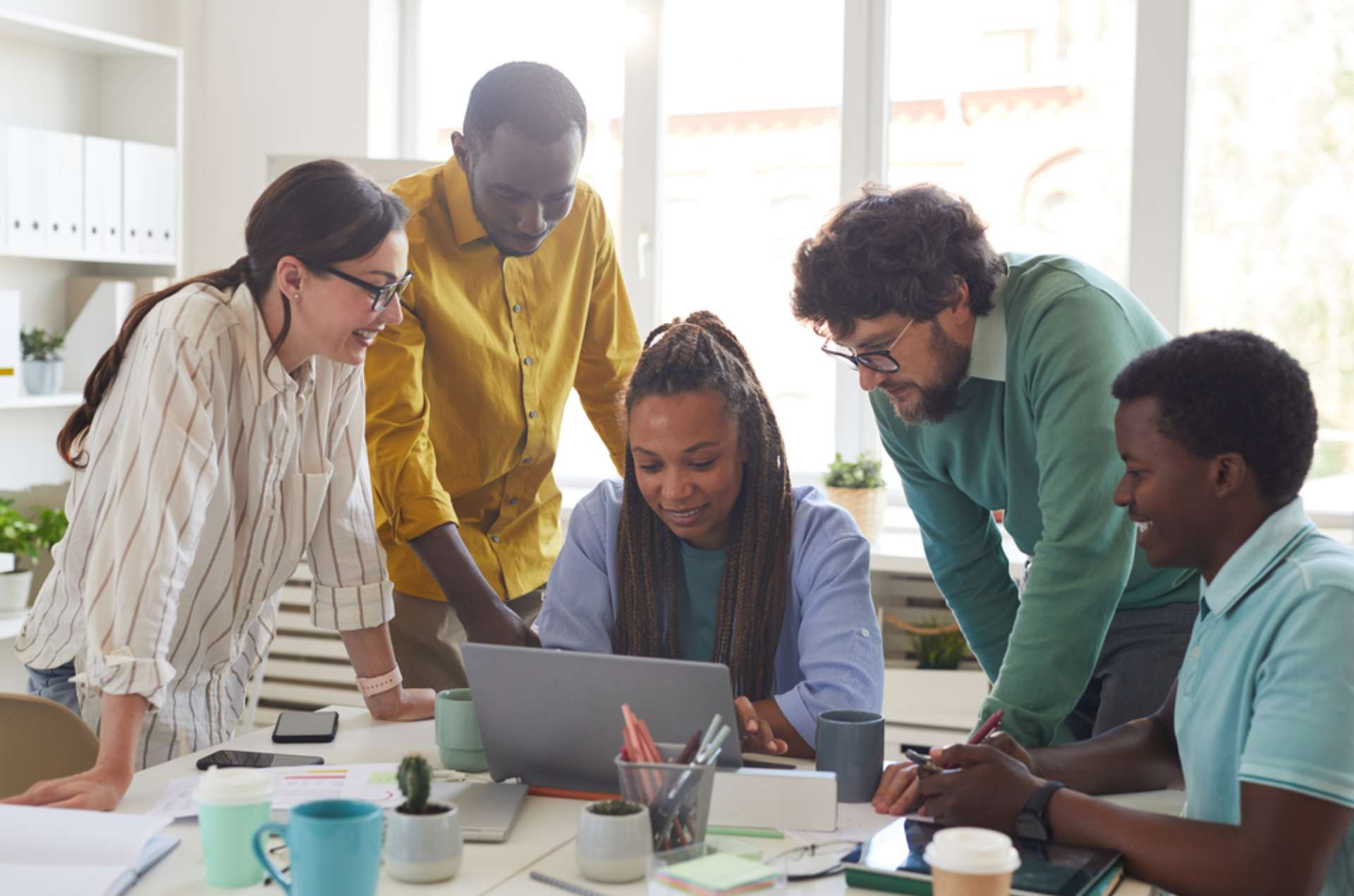 Treinamento em diversidade e inclusão: 7 atividades que desenvolvem os colaboradores Treinamento em diversidade e inclusão: 7 atividades que desenvolvem os colaboradores