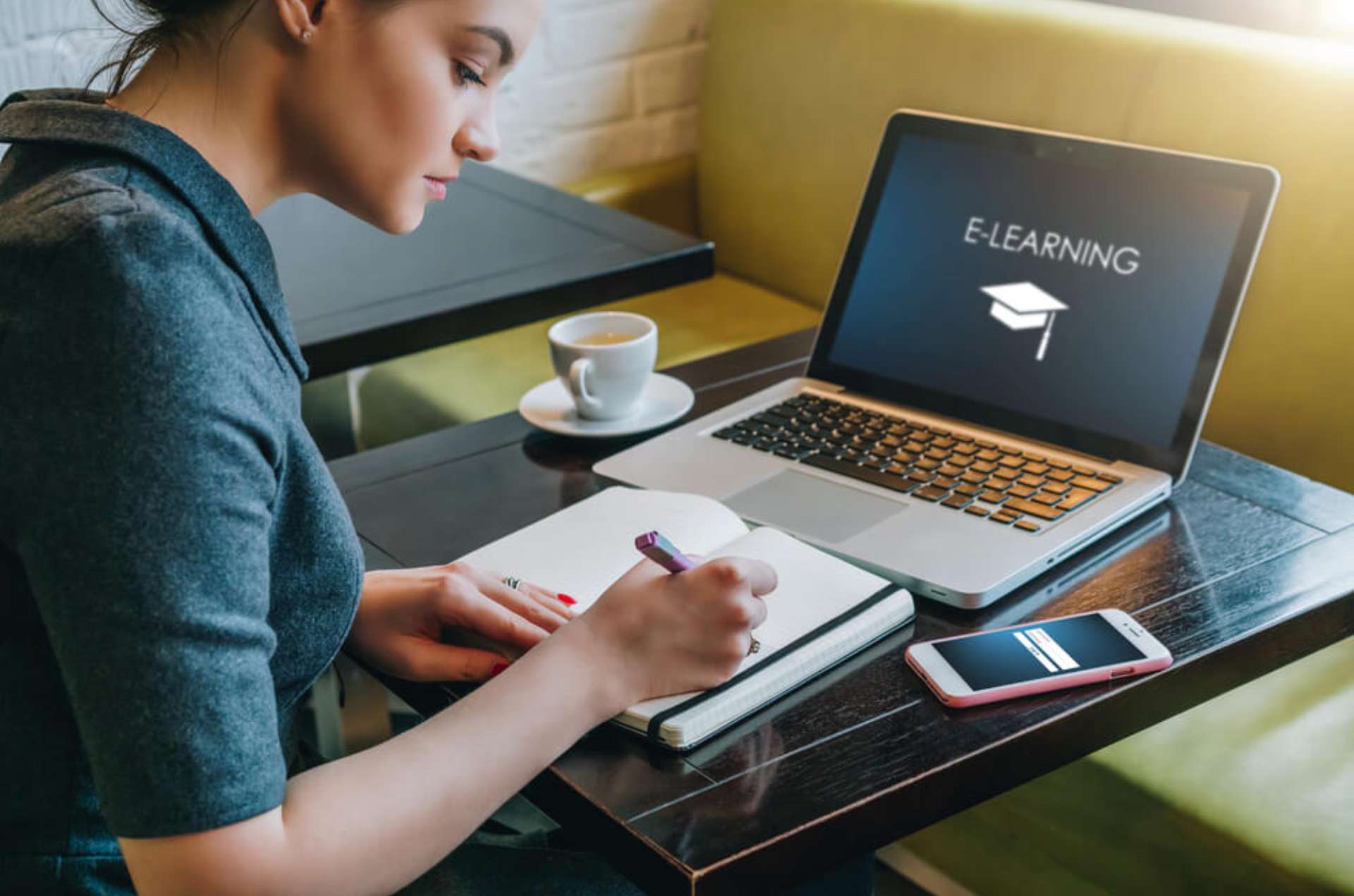 E-learning: qual o impacto dessa tendência na educação corporativa? E-learning: qual o impacto dessa tendência na educação corporativa?