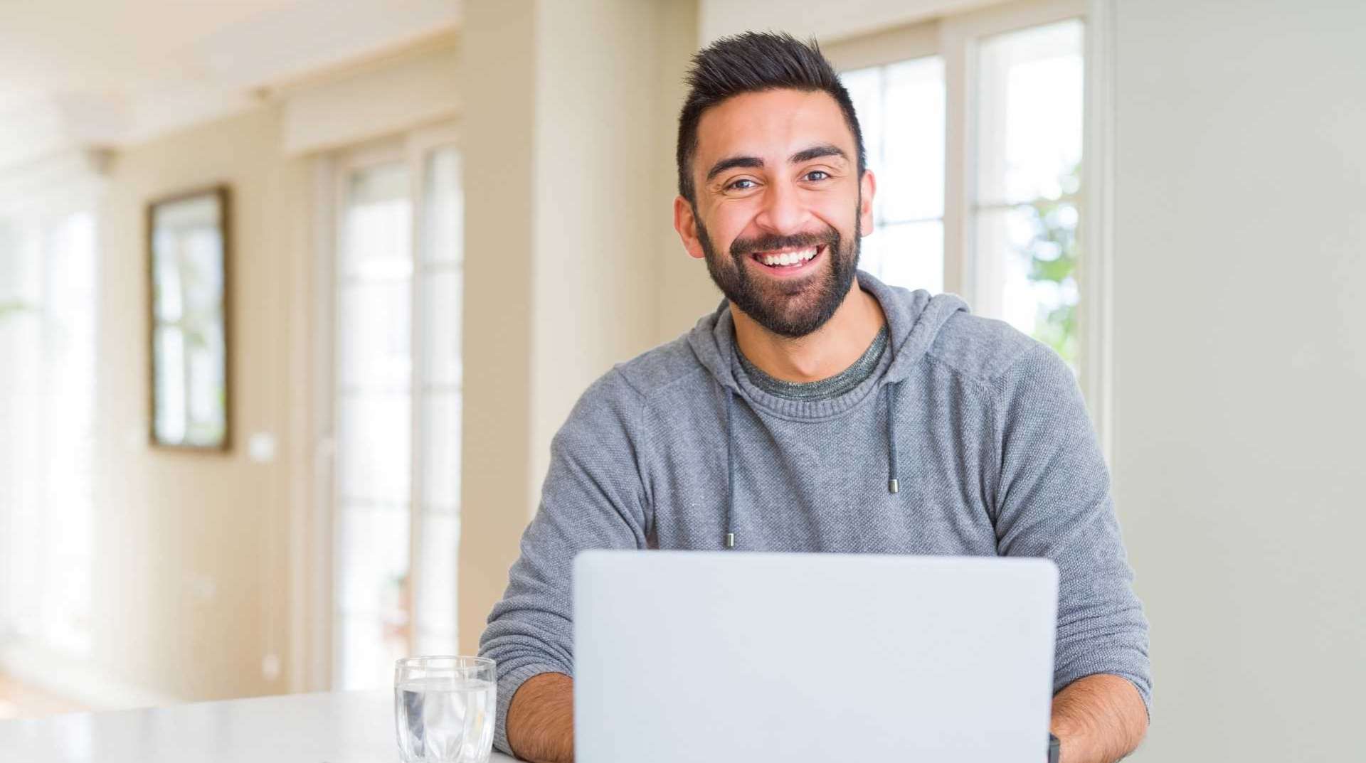 10 Cursos gratuitos de RH para atualizar seu currículo e alavancar sua carreira 10 Cursos gratuitos de RH para atualizar seu currículo e alavancar sua carreira