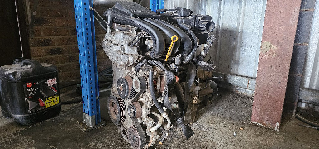 Engine HR12DE photo 2