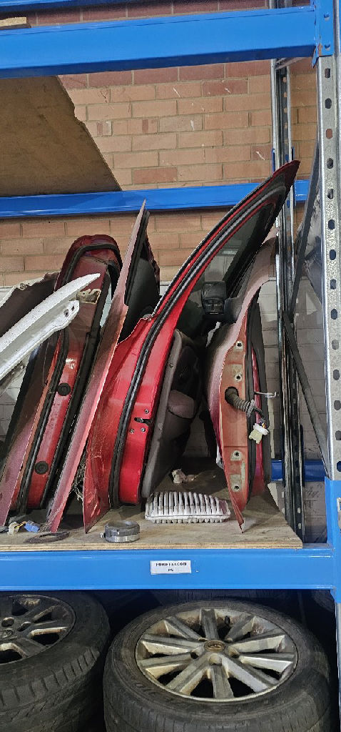 PARTS FORD FALCON AU