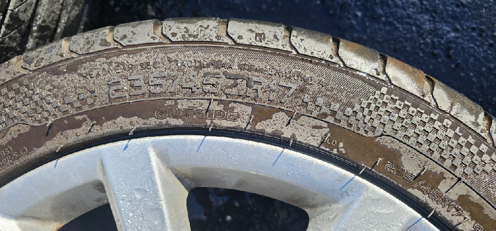 TYRES VW GOLF