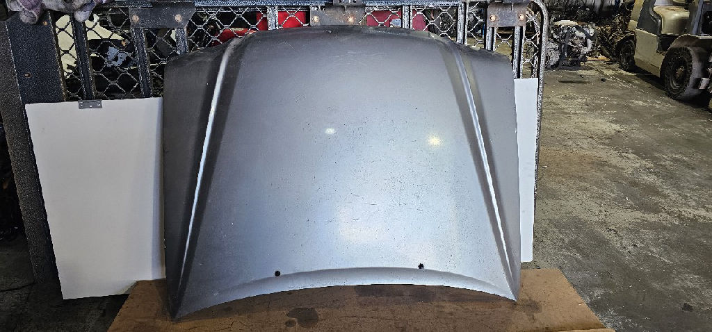 PARTS 1999 HILUX BONNET & DRIVER DOOR photo 3