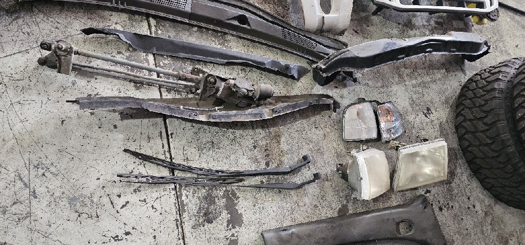 PARTS FORD COURIER photo 5