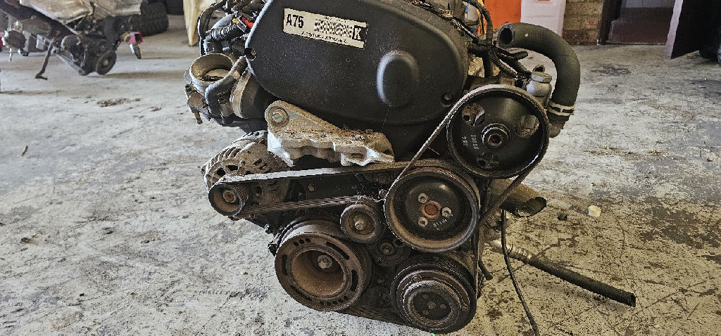 ENGINE F18D4