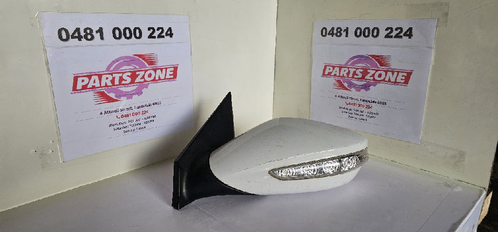 MIRROR HYUNDAI I45 photo 3