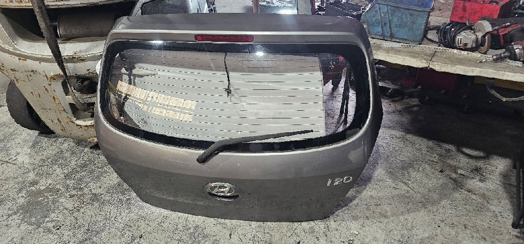 HYUNDAI i20 TAILGATE photo 4