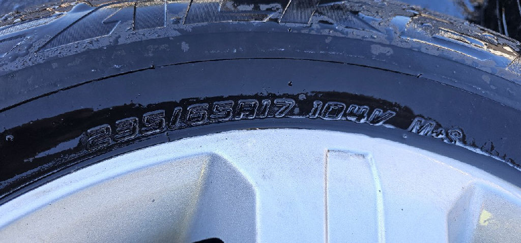 TYRES HOLDEN CAPTIVA