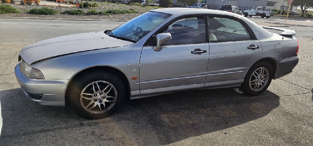 TJ 2003 Mitsubishi Magna