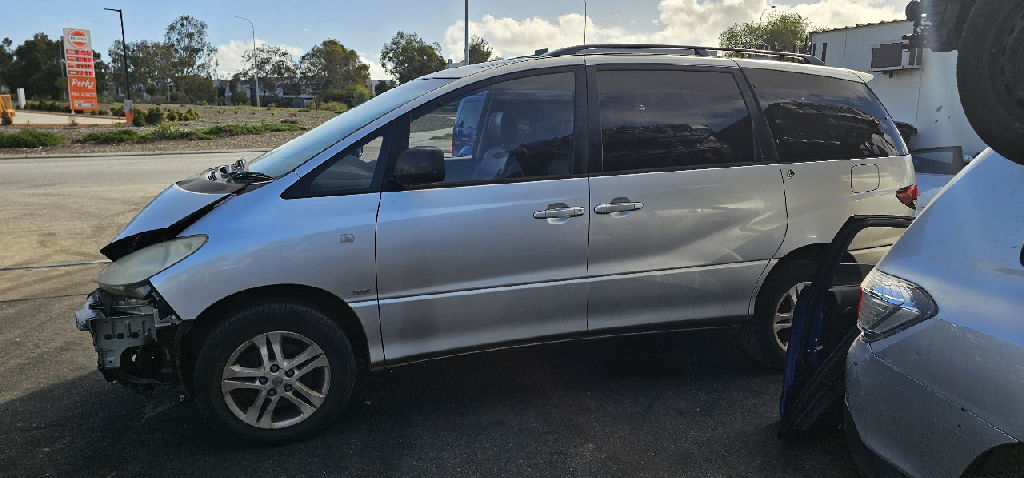 ACR30 2005 TOYOTA TARAGO