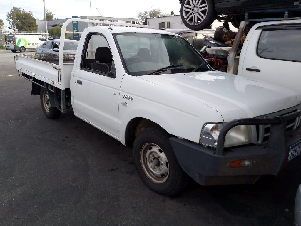 PG 2004 Ford Courier