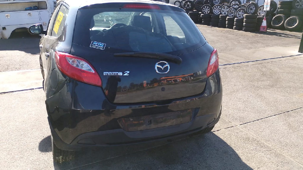 DE10Y2 2010 Mazda Mazda 2