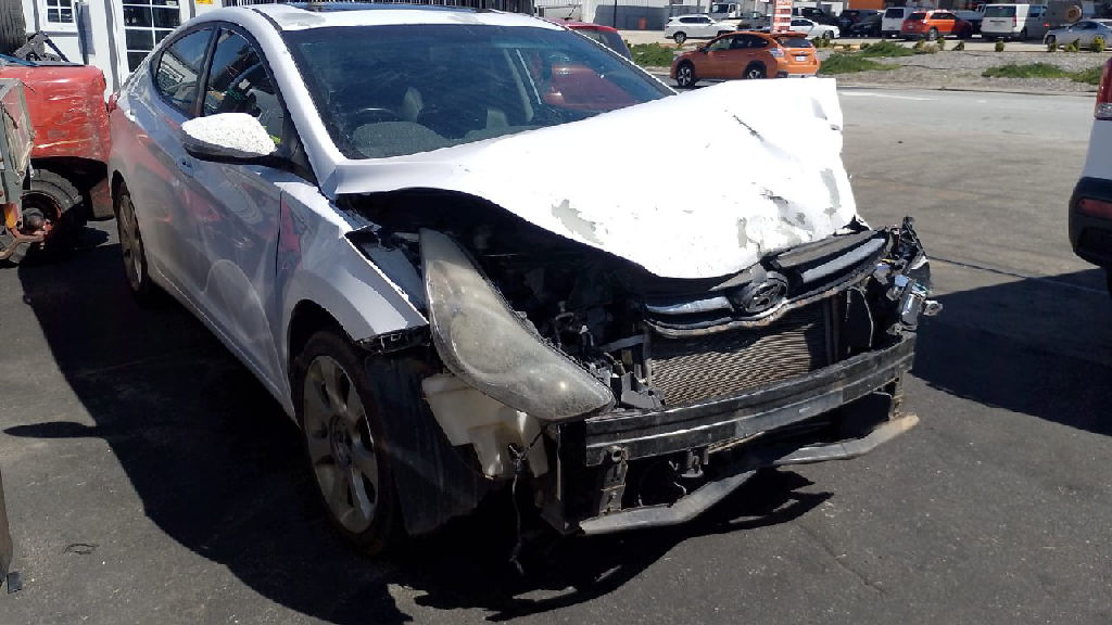 MD2 2013 Hyundai Elantra