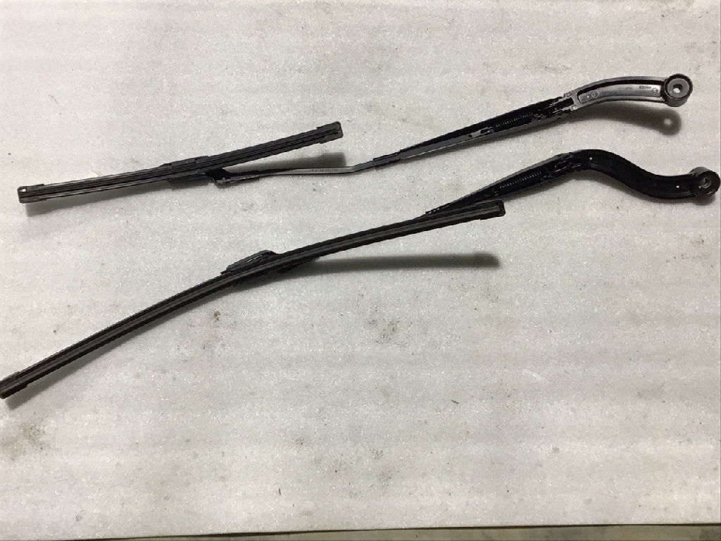 WIPER ARM PAIR