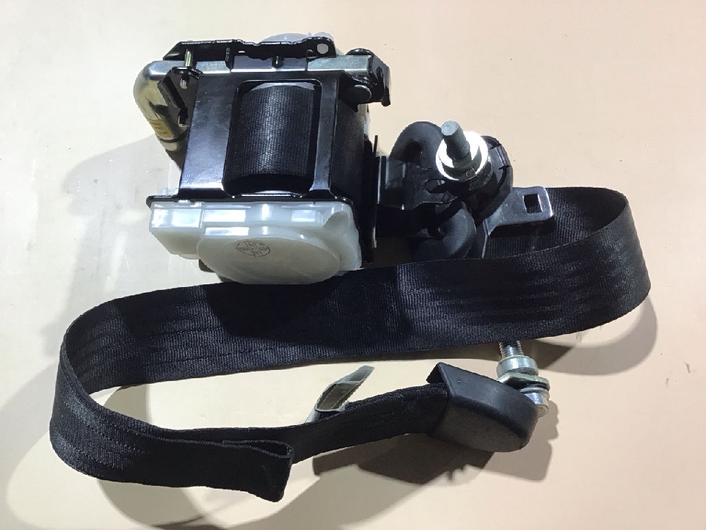 Seatbelt Front RH/LH Space Cab photo 5