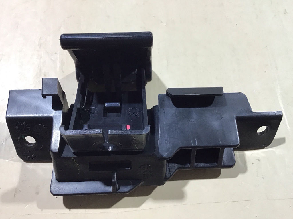 Bonnet lock release photo 3