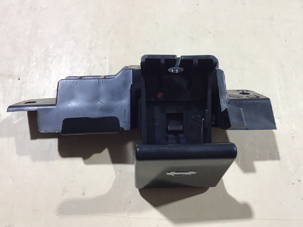 Bonnet lock release photo 5