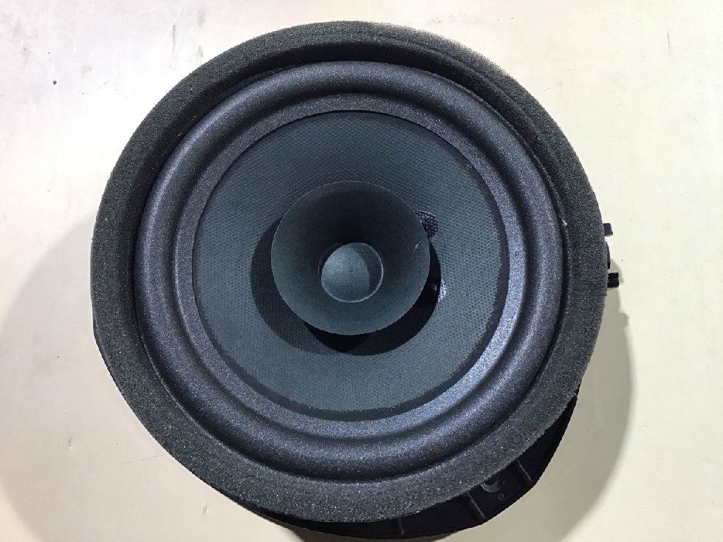 SPEAKER REAR RIGHT DOOR photo 3