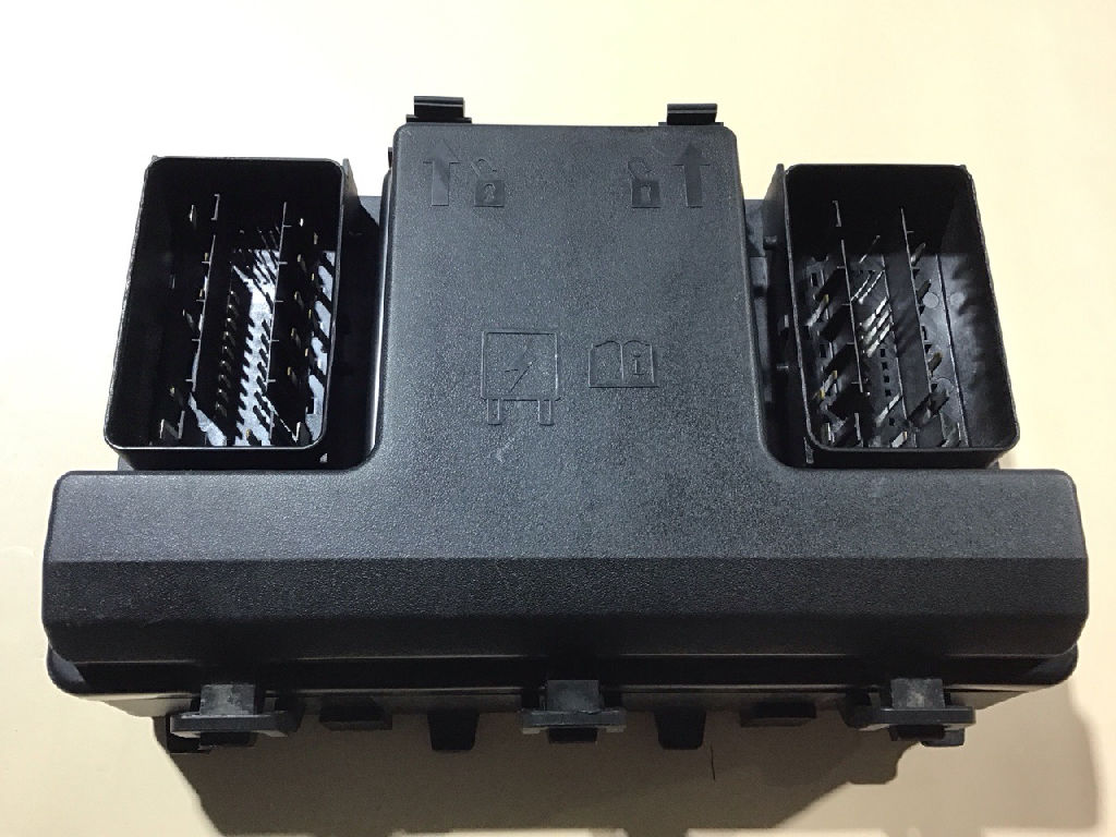 Fuse Box Engine Bay photo 3