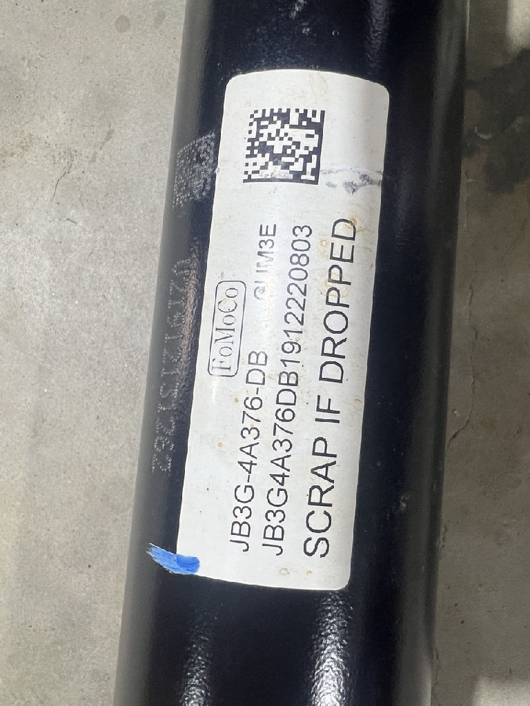 Front Tail Shaft - Drive Shaft photo 2