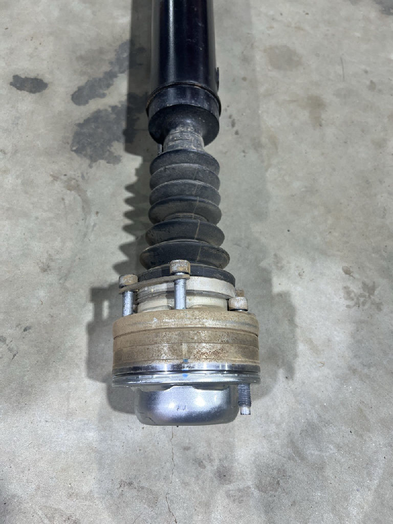 Front Tail Shaft - Drive Shaft photo 4