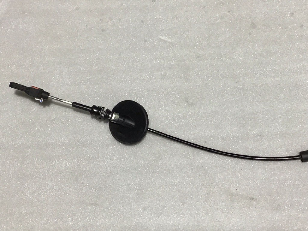 GEAR SELECTOR CABLE ASSY - AUTOMATIC TRANSMISSION photo 2