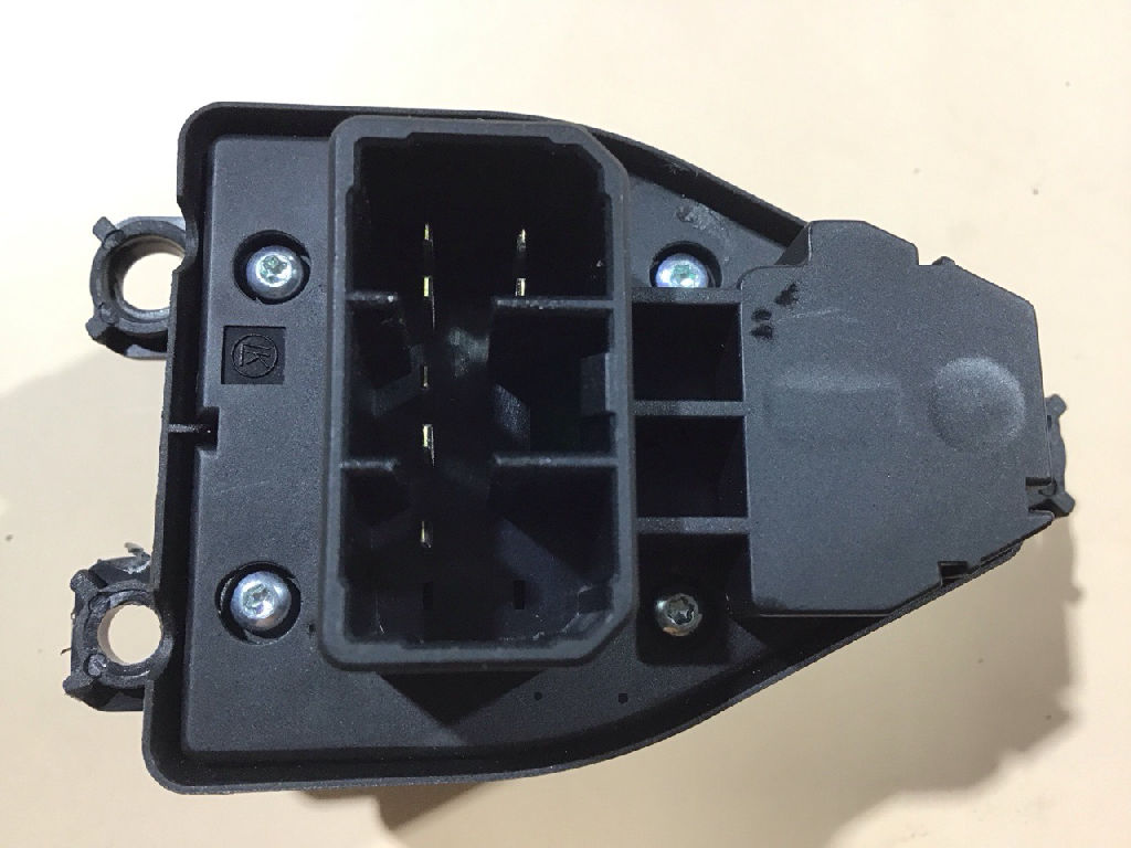 Mirror Control Switch photo 3