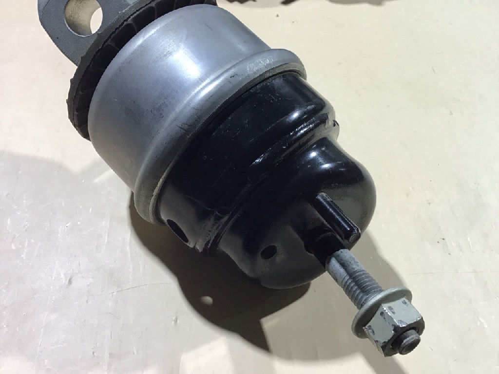 Engine Mount LHS PX2, PX3, 3.2L photo 4