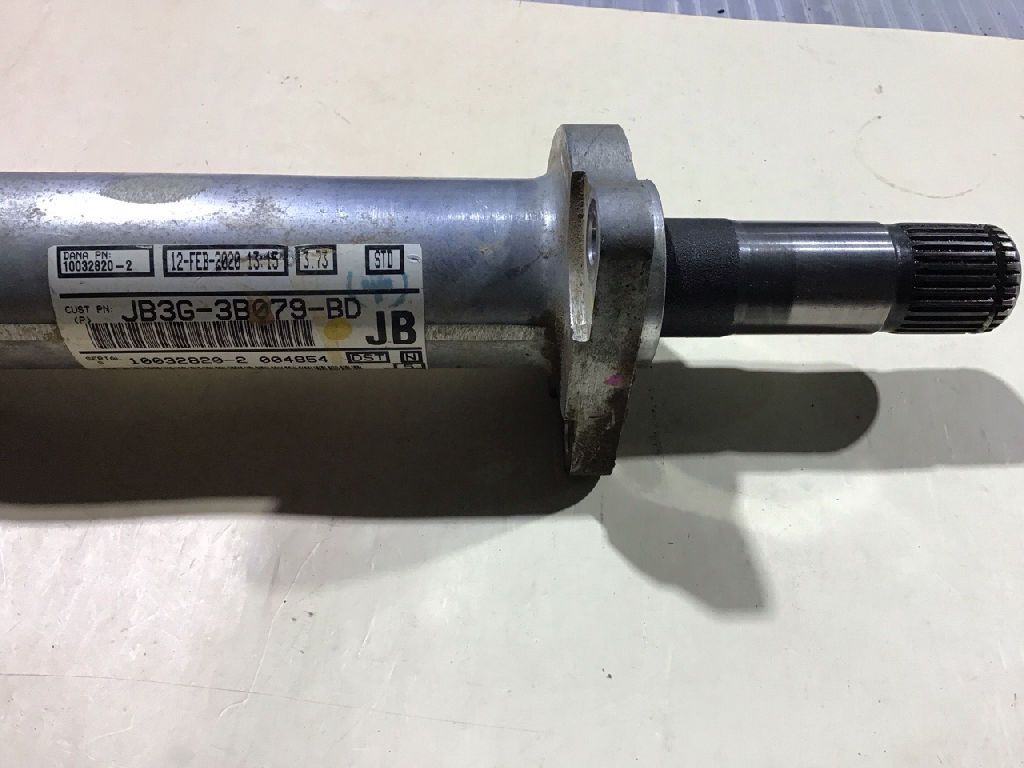 Front Axle Housing and Axle photo 5