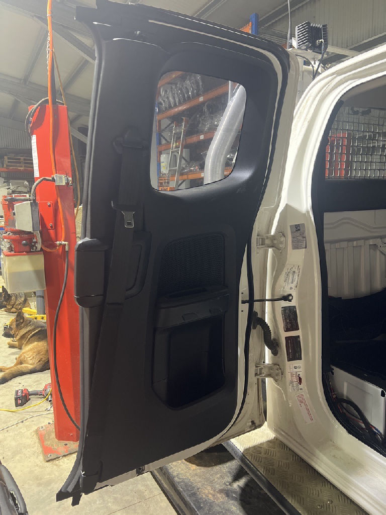 Right Hand Rear Door XLS Spacecab Arctic White photo 3
