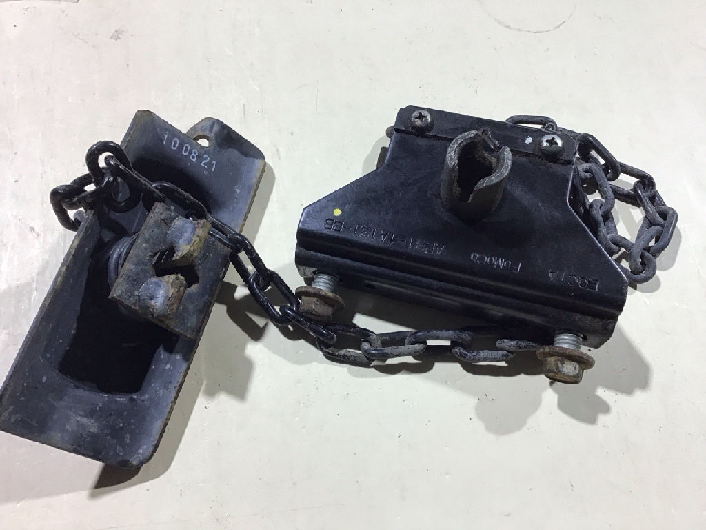 SPARE WHEEL LOCK WINCH photo 5