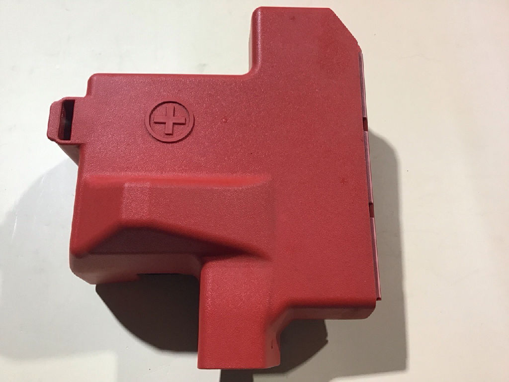 Fuse Holder Circuit Breaker Assembly