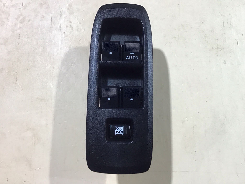 Power Master Window Switch