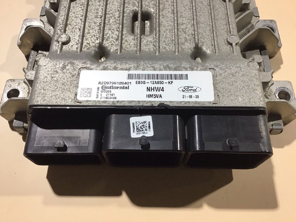 Powertrain Control Module PCM ECU photo 2