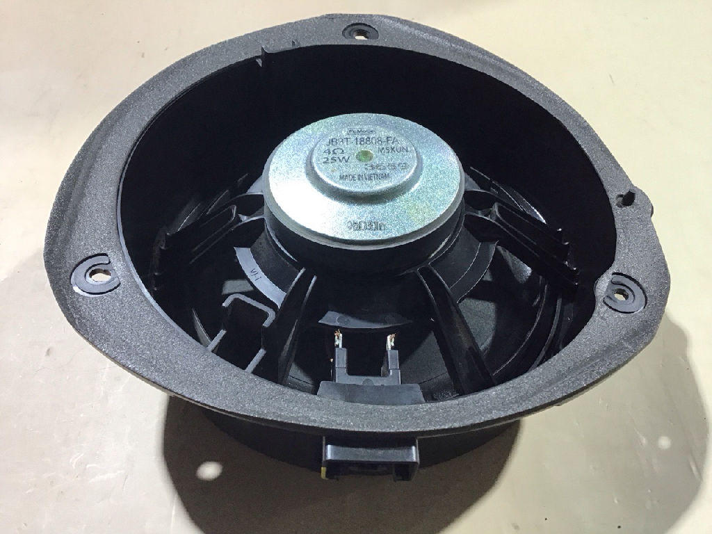 SPEAKER REAR LEFT DOOR photo 2