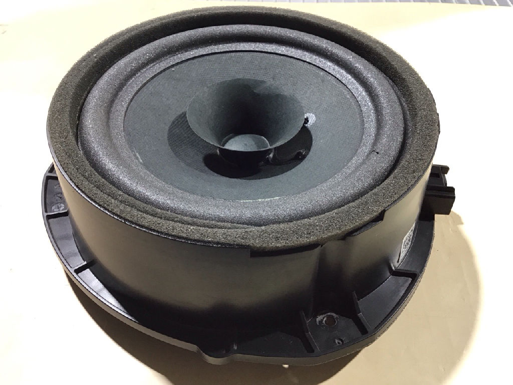 SPEAKER REAR LEFT DOOR photo 4