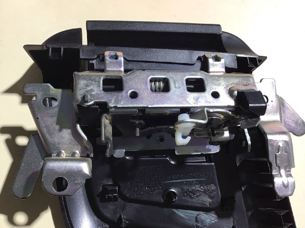 DOOR HANDLE REAR ASSY INNER, LH, SPACE CAB EXTRA CAB photo 5