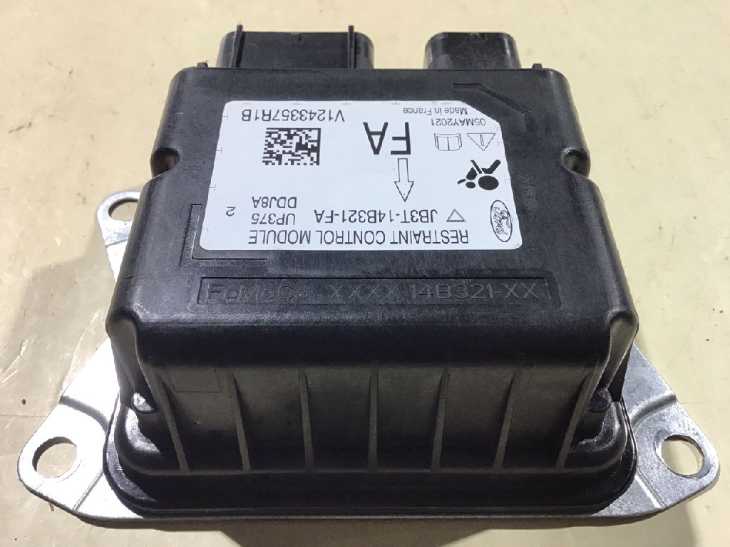 Restraint Control Module RCM photo 4