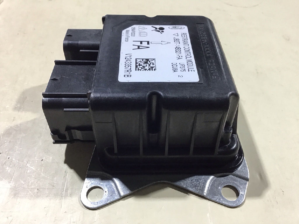 Restraint Control Module RCM photo 5