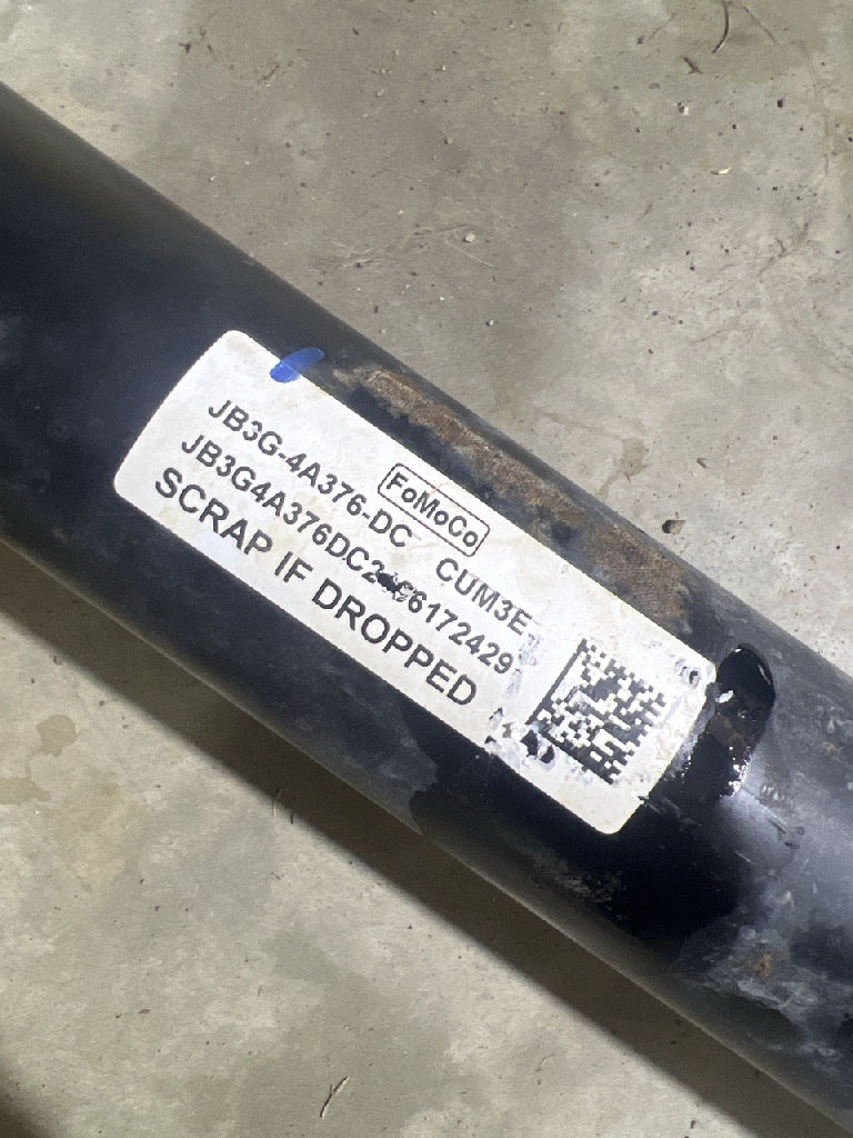 Front Tail Shaft - Drive Shaft photo 2