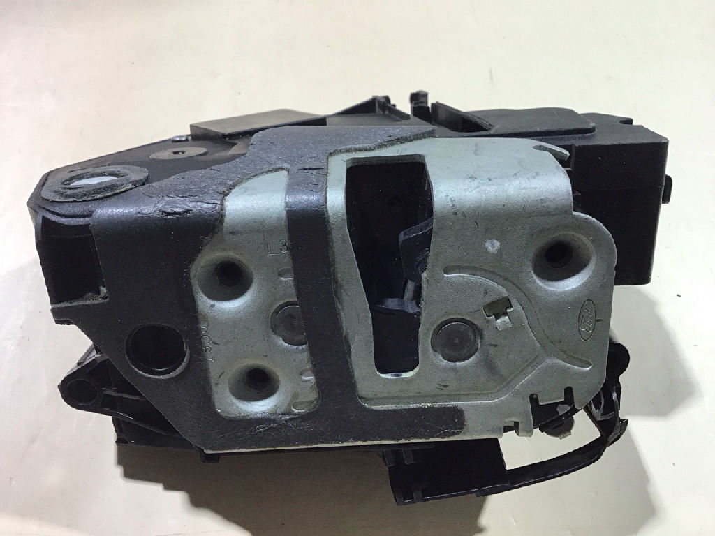 DOOR LOCK MECHANISM LEFT REAR LHR PX 1, 2 & 3 photo 2